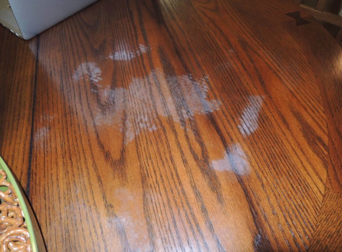 How to Remove Water Stains From Wood